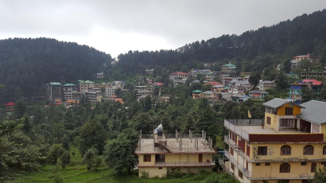 Hotel Mountain And Moon, Dharamkot Dharamshala Exterior foto